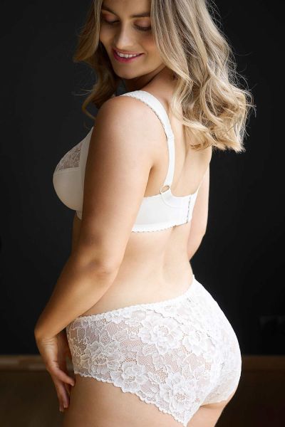 Plaisir Annette Midi Briefs - Whisper White Mid high briefs to match your Annette bra. 40-54 402-5/WHI