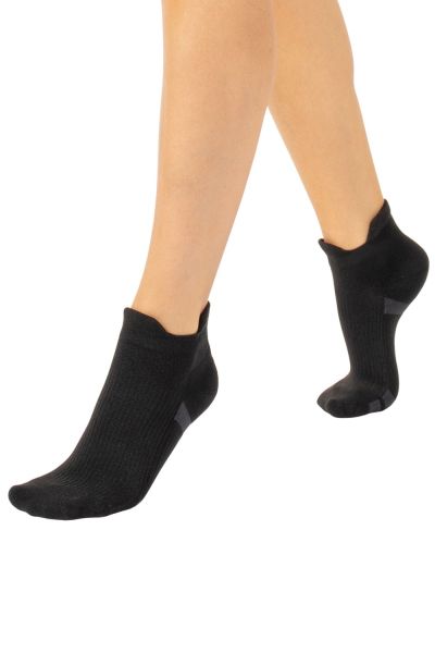 Cette Asana Yoga and Pilates Ancle Socks - Black   151-902