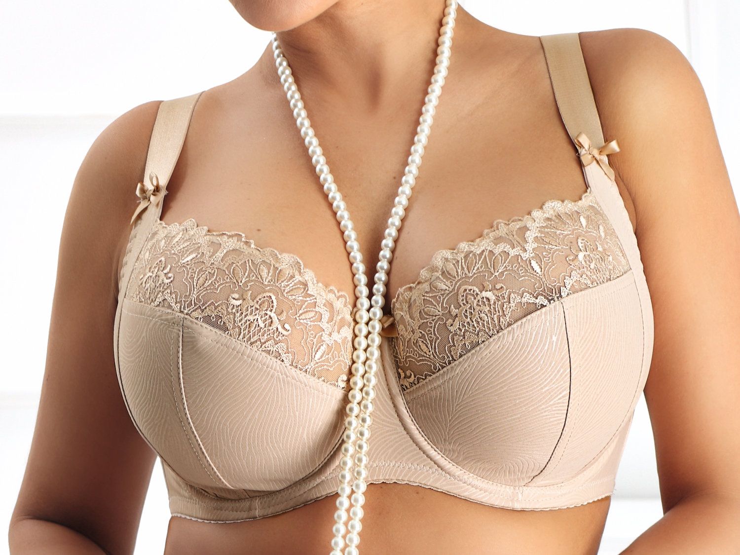 Nessa Clarisse Side Support Bra Beige  Lumingerie bras and underwear for  big busts