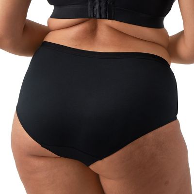 Elomi Downtime Short Black Mid-rise hipster short to match your Downtime bralette. M/40 - 4XL/50 EL301480-BLK