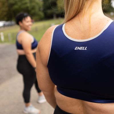 Enell Enell Sports Bra Midnight Run Non-wired sports bra with front closure. 00-8 NL-100-411-AW23
