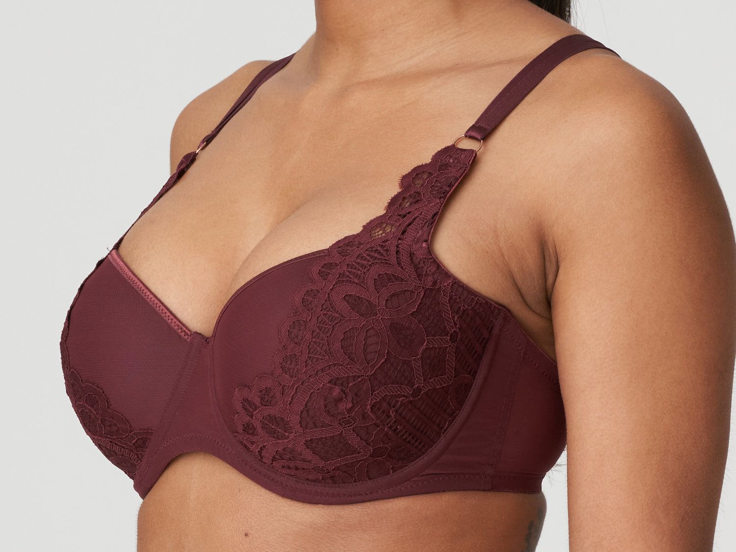 petit-point-semi-padded-plunge-balcony-bra