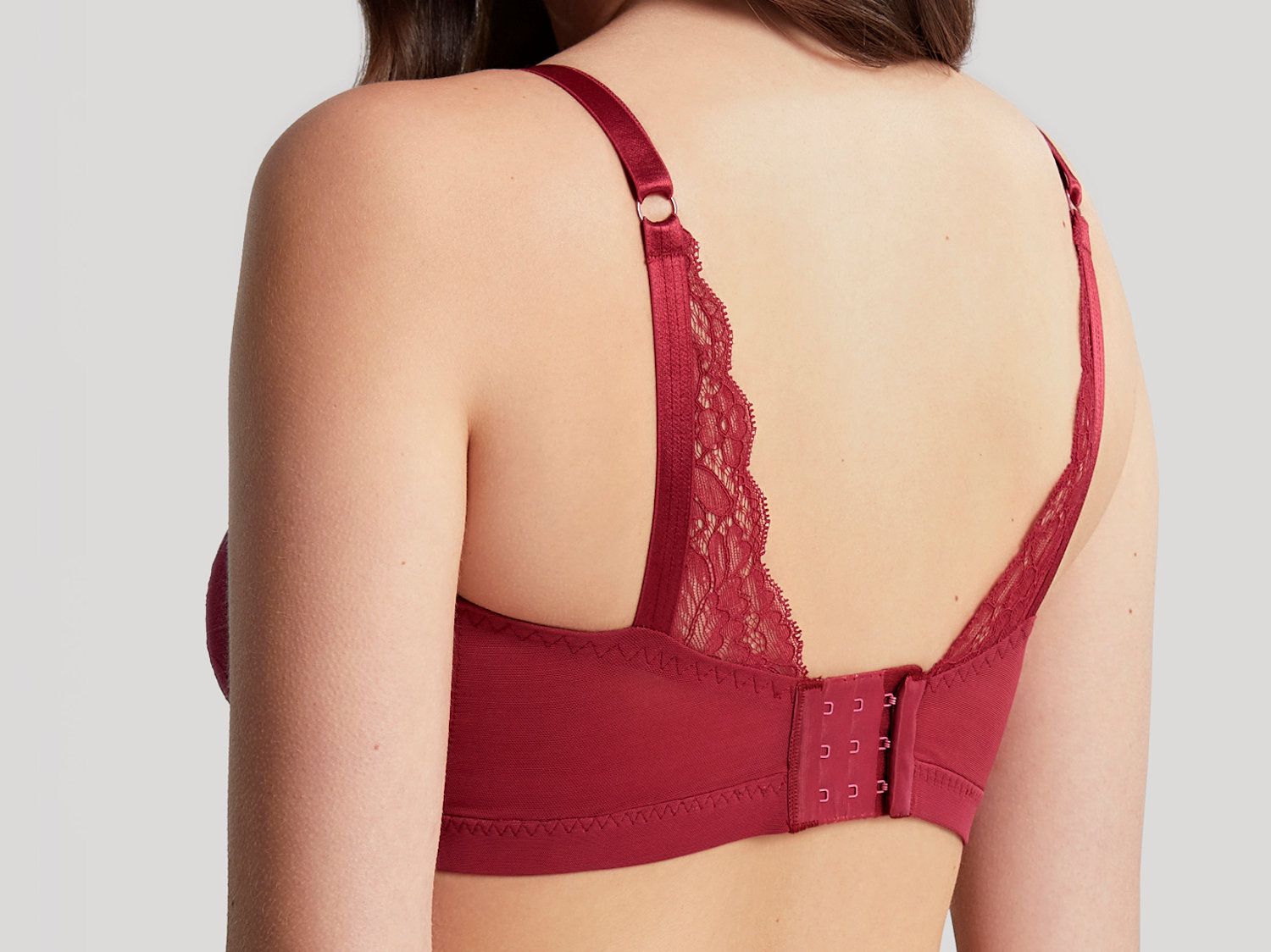 Red lace non-wired bra