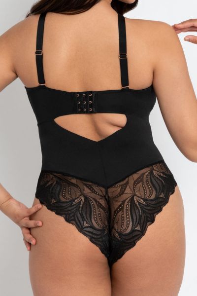 Scantilly by Curvy Kate Indulgence Lace Body Black Latte Nonwired lace body with adjustable straps to fit DD-HH cups S-2XL ST-010-704-BLK-LAE