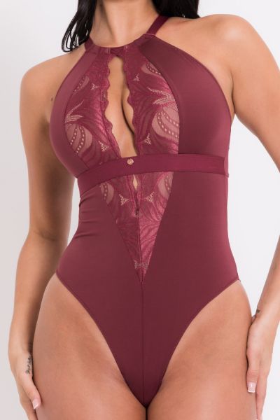 Scantilly by Curvy Kate Indulgence Lace Body Oxblood Nonwired lace body with adjustable straps to fit DD-HH cups. S-2XL ST-010-704-OXB