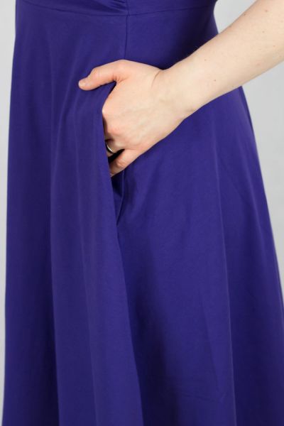 Urkye Koperta Dress with Short Sleeves Rhodonite Short sleeved jersey dress with a floaty a-line hem and pockets 36-50 1/2 & 2/3 SU-031-NIE2-SS22