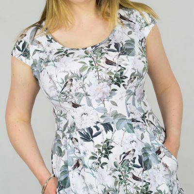  Krokus Dress with Short Sleeves Birds & Flowers Pocketed jersey dress with short sleeves 38-46 1/2 & 2/3 SU-036-PTA-SS22