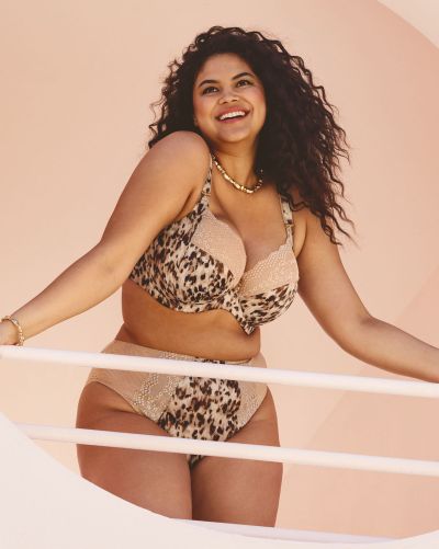 Elomi Lucie UW Stretch Plunge Bra - Wild Cat Underwired, full cup plunge bra with stretch lace. 70-100, E-O EL4490-WIT