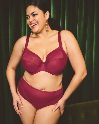 Elomi Nerina UW Stretch Plunge Bra Rouge Underwired, full cup plunge bra with flat stretch lace. 70-100, E-N EL302734-ROG