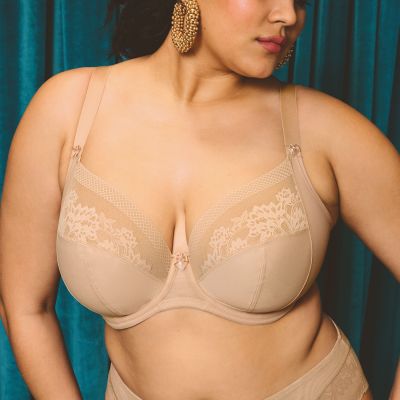 Elomi Nerina UW Stretch Plunge Bra Sahara Underwired, full cup plunge bra with flat stretch lace. 70-100, E-N EL302734-SAH
