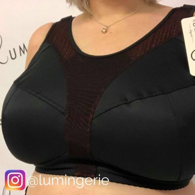 Nessa Nessa Soft Cup Comfort Sports Bra Red Leopard Nonwired, unpadded sports bra with padded straps. 60-100, D-P 070-519