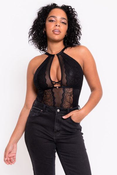 Scantilly by Curvy Kate Opulence Lace Body Black Nonwired lace body with adjustable straps to fit DD-HH cups. S-2XL ST-038-704-BLK