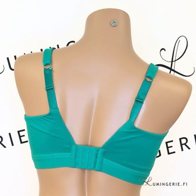 Panache Sport 5022 Endurance UW Non-Padded Sports Bra Green Underwired, non-padded sports bra with racer back option. 60-90, D-M 5022-GRN