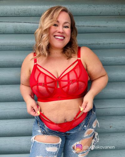 Playful Promises Eddie Crossover HW Briefs - Ruby Red High waist briefs with decorative strapping. 38 - 54 PP-HW-3144-RR