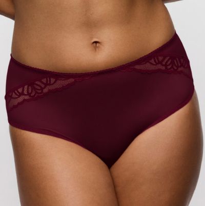 PrimaDonna Salerno Full Brief - Evening Red Lace decorated full briefs to match with your Salerno bra. M/40 - 5XL/52 0563531-EVR
